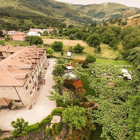 Hotel Ribera Del Corneja Navacepedilla de Corneja エクステリア 写真